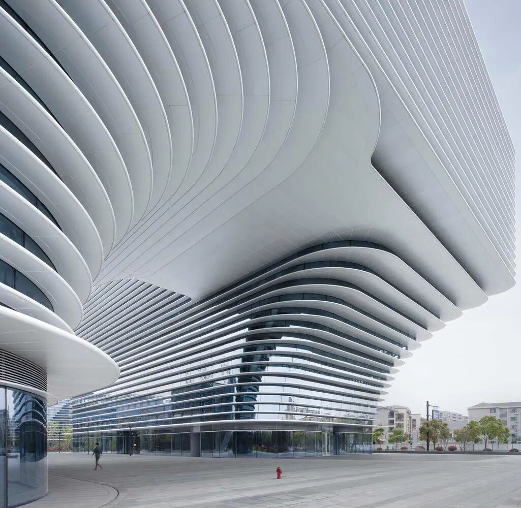 艺术与设计 - 反重力建筑:建筑师给结构师下的战书