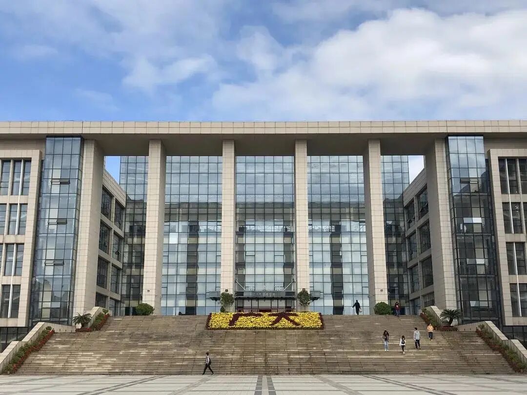 广州大学本科招生网