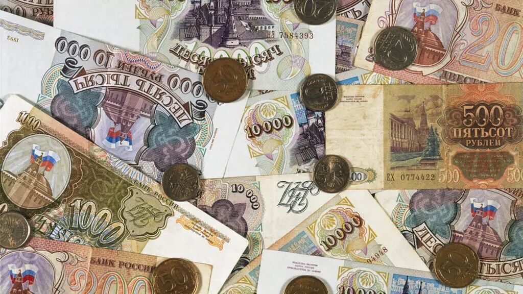 卢布可在绥芬河市流通中国首例有助人民币国际化