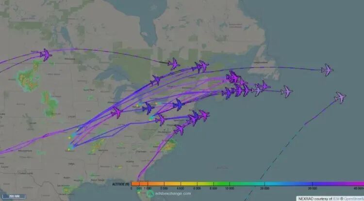 外媒：规模空前，“至少30架”美国空军加油机正穿越大西洋