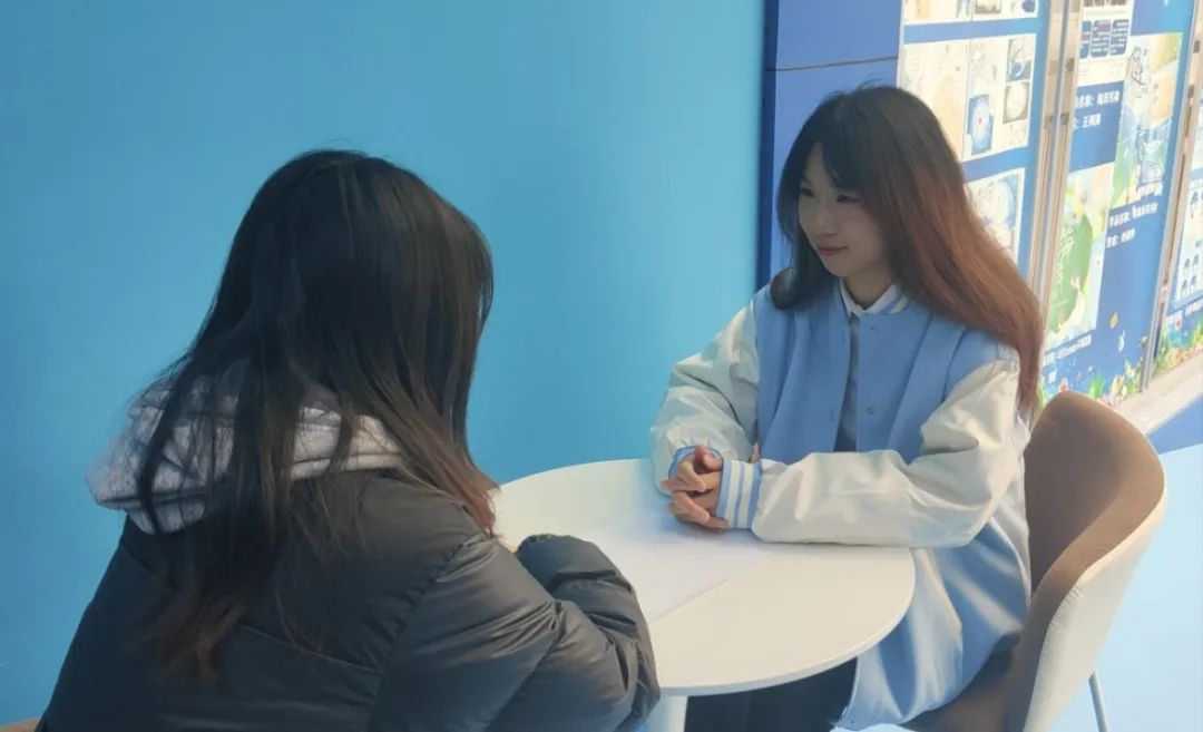师生风采|“萤火微光，愿为其芒”——记“江苏省优秀青年志愿者”李小洪