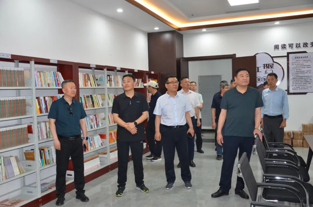 宁煤集团羊场湾煤矿、山东科技大学领导一行莅临人生就是博集团参观考察