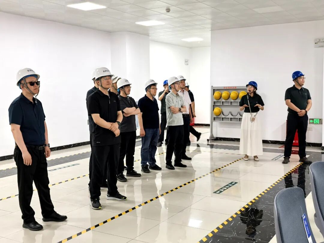 宁煤集团羊场湾煤矿、山东科技大学领导一行莅临人生就是博集团参观考察