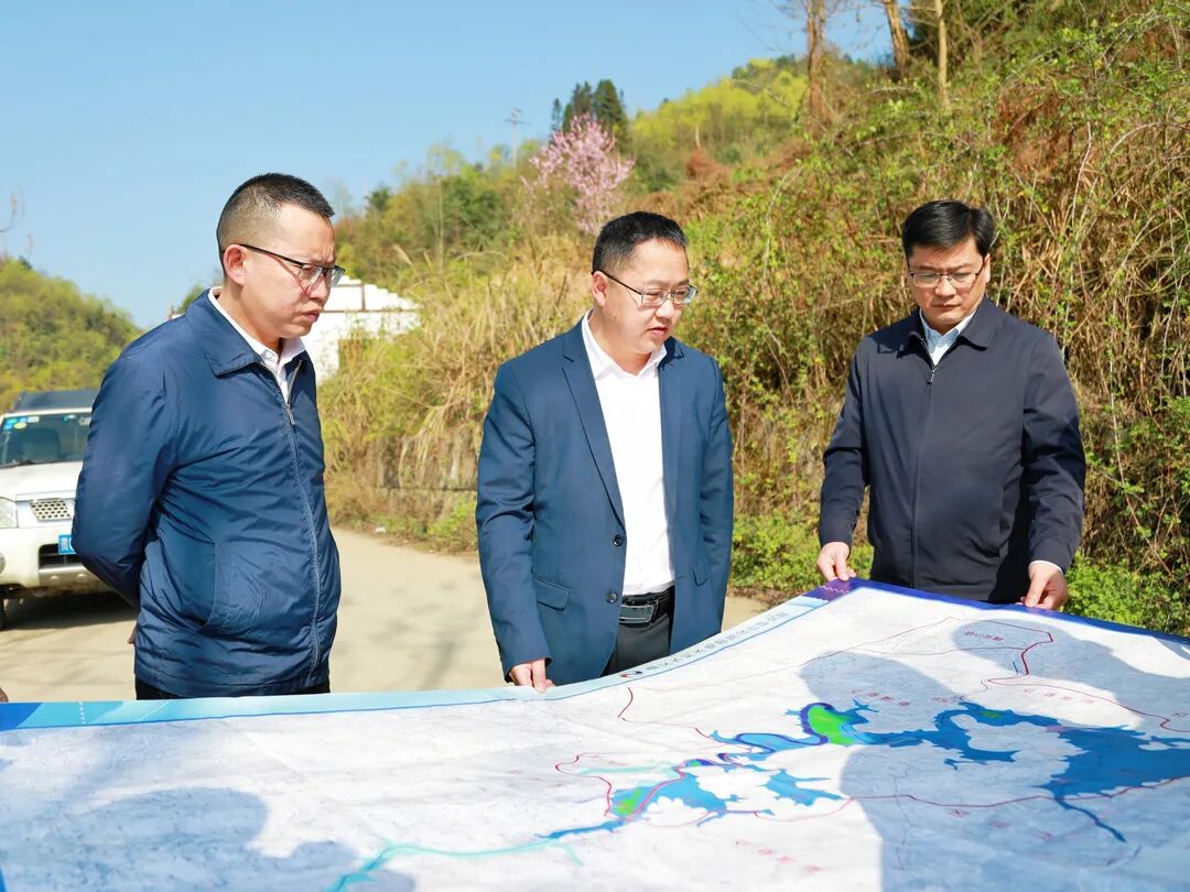3月15日,区委副书记,区长朱世斌到团泽镇茅坡水库