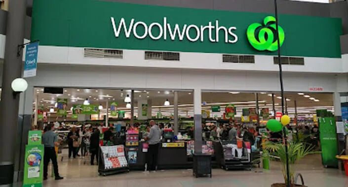 今日强降雨导致堪培拉多处商超雨水泛滥！David Jones成“水帘洞”，Woolworths出现“瀑布”？（组图） - 6