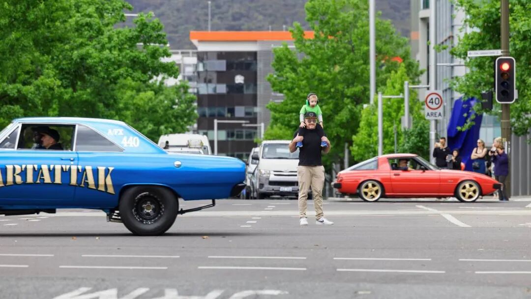 壮观！Summernats“城市巡游”今日在堪培拉举行，500辆汽车游街展示；另含四天活动细则（组图） - 6