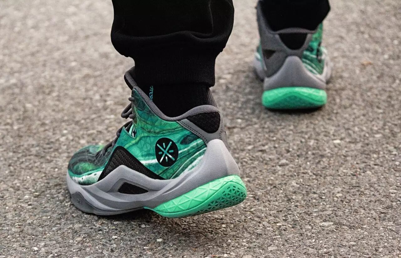 【评测】宽脚福音——li-ning队尚4