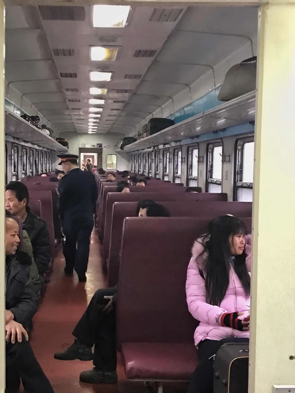 湖南最後的慢火車，票價14年不漲，最低只要1塊錢，沿途風景絕美 旅遊 第11張