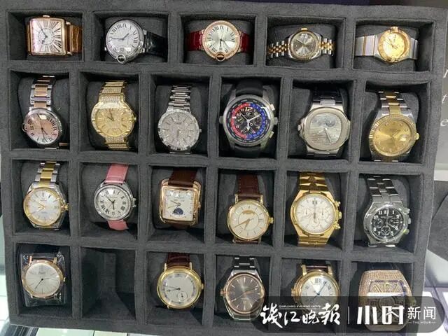 男子在杭州东站把行李箱丢了！他吓得脸色煞白，赶紧报警：这箱子里的东西值300万（组图） - 4