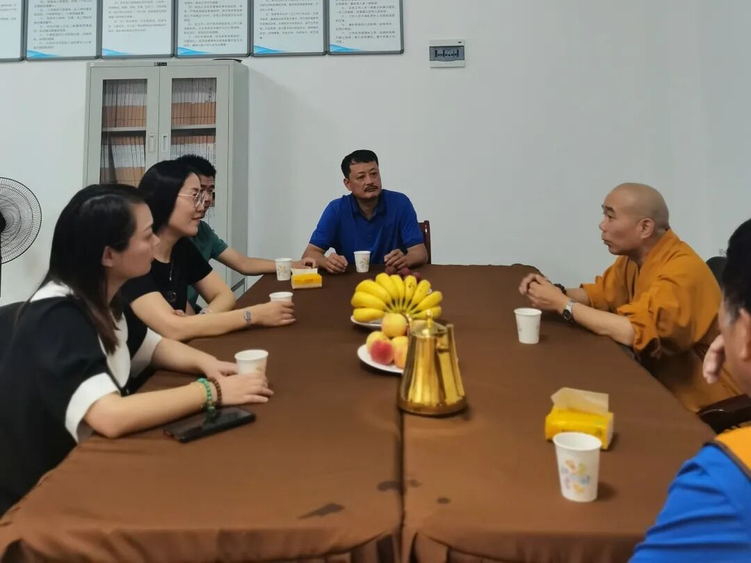 宁德市民政局副局长嵇静、福鼎市民政局局长丁宗明一行赴资国寺调研宗教界参与养老服务情况