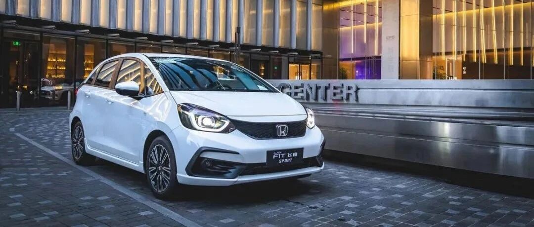 同宗同源的两台车，一个销量火爆，一个却无人提及，为啥？