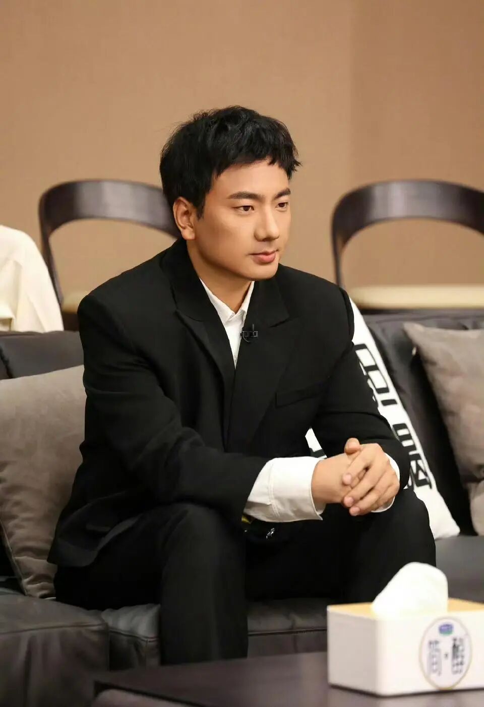 参加《歌手2024》被评“唱腔太土”，海来阿木回应：也许不够高雅，能打动人心就够了