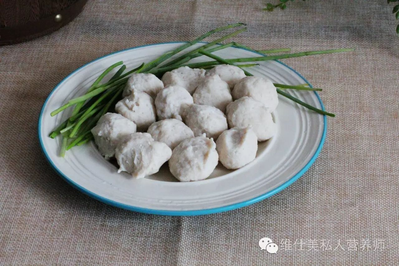 低卡热量的鸡肉豆腐丸,炸一炸比上校鸡块还要赞呢!