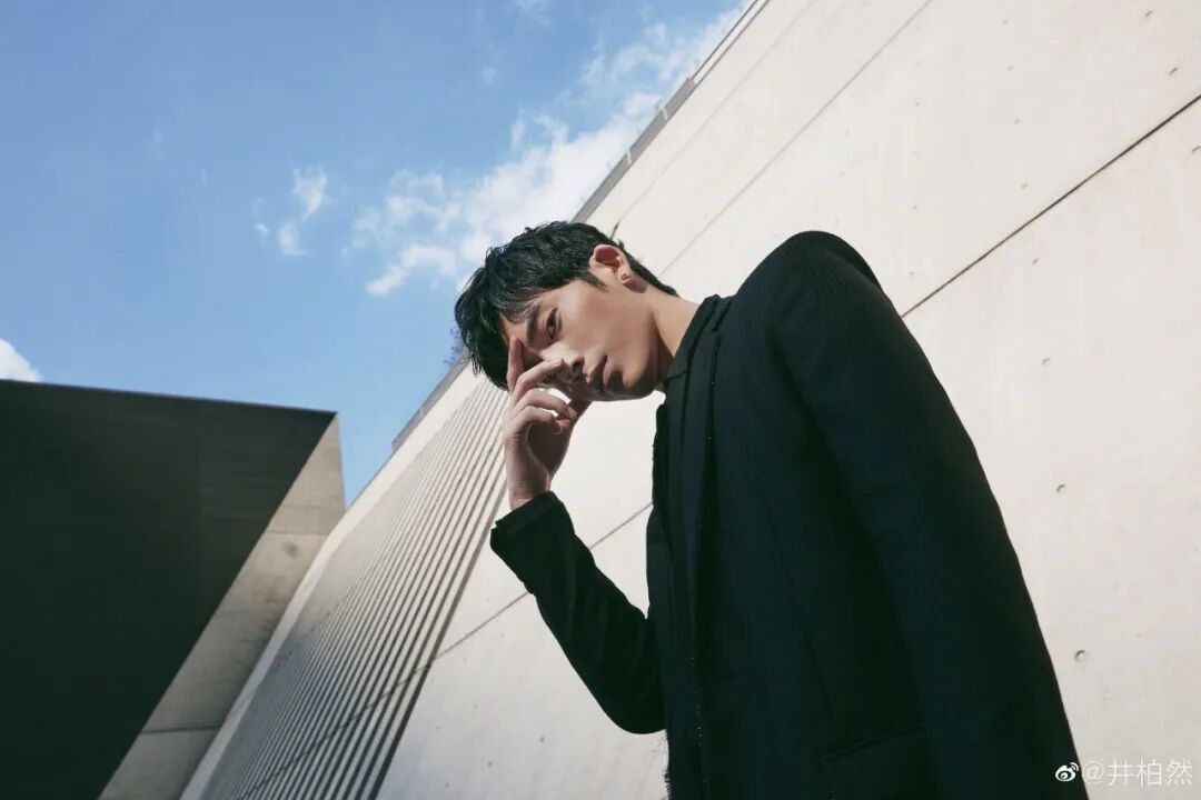 �����ü������ˣ���������ǧ��������ѧPOSE��