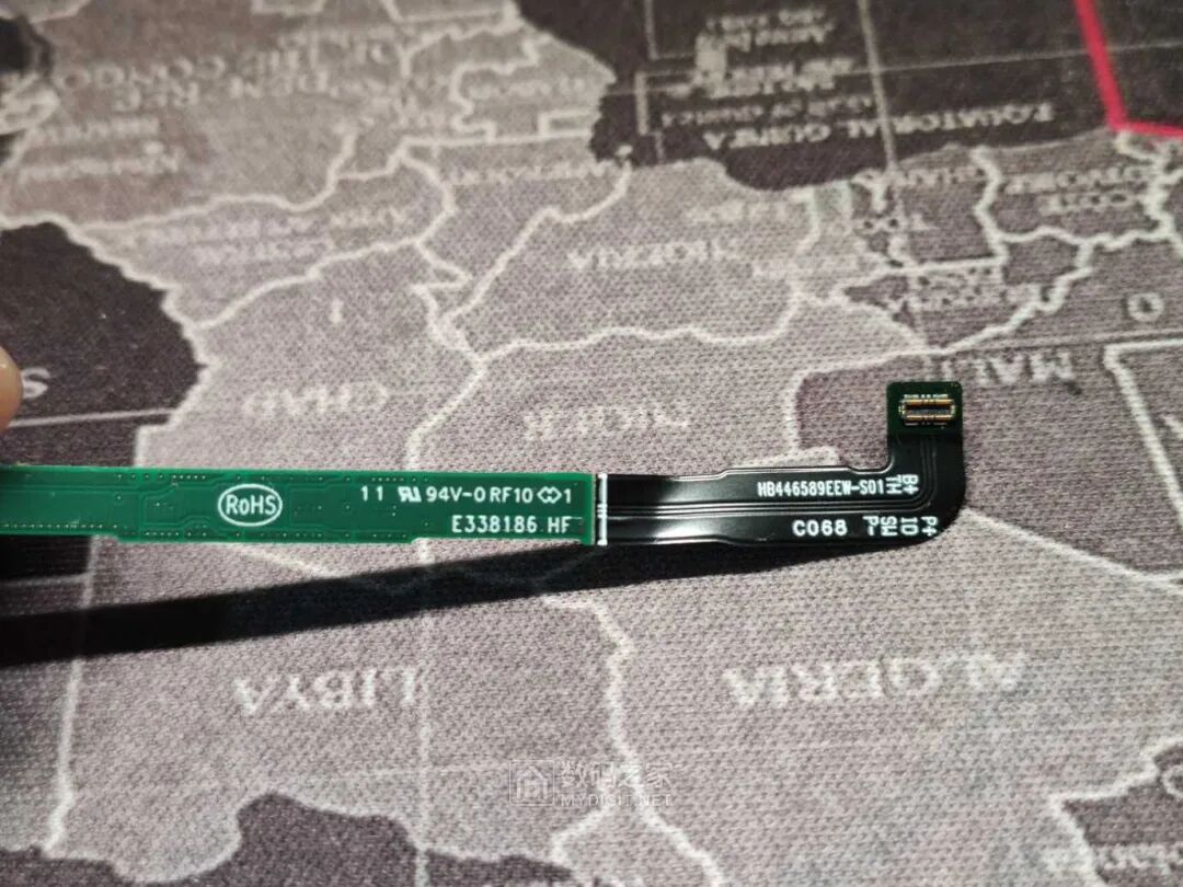 华为手机电池竟有加密芯片！的图5