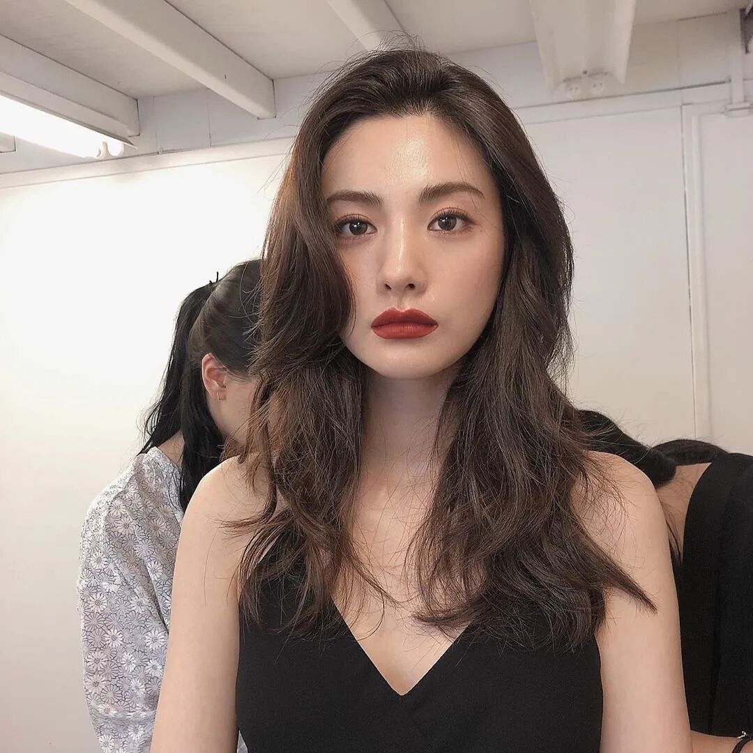 【美女】拿下“全球最美脸蛋”的她，被韩国人骂哭，这港风神颜，绝了！（组图） - 8