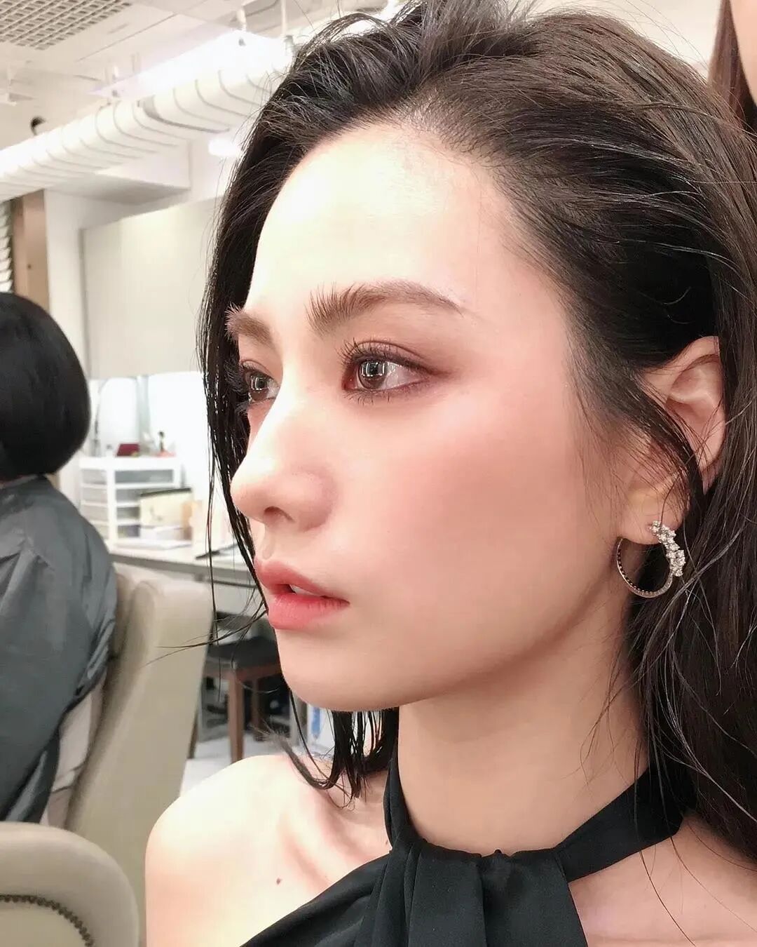 【美女】拿下“全球最美脸蛋”的她，被韩国人骂哭，这港风神颜，绝了！（组图） - 10