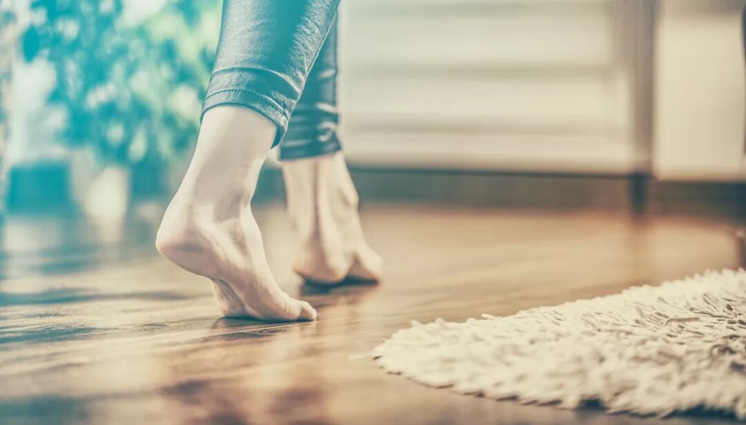 地板，还入得厨房？