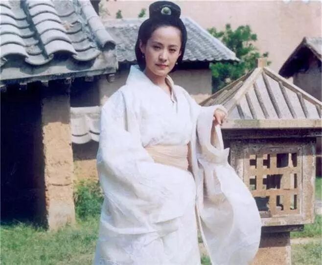 (《曹操与蔡文姬》剧照   剧雪 饰 蔡文姬)