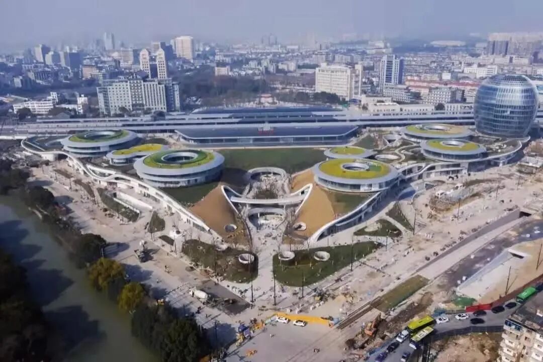 不再是购物中心荒漠萧山银泰正式开业维维情报20211227