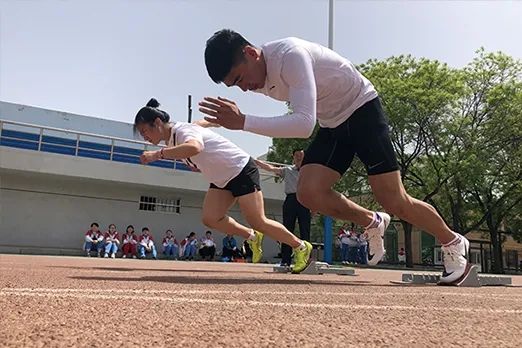 内蒙古师范大学附属中学