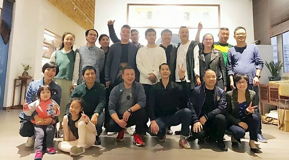 老师和大家合影