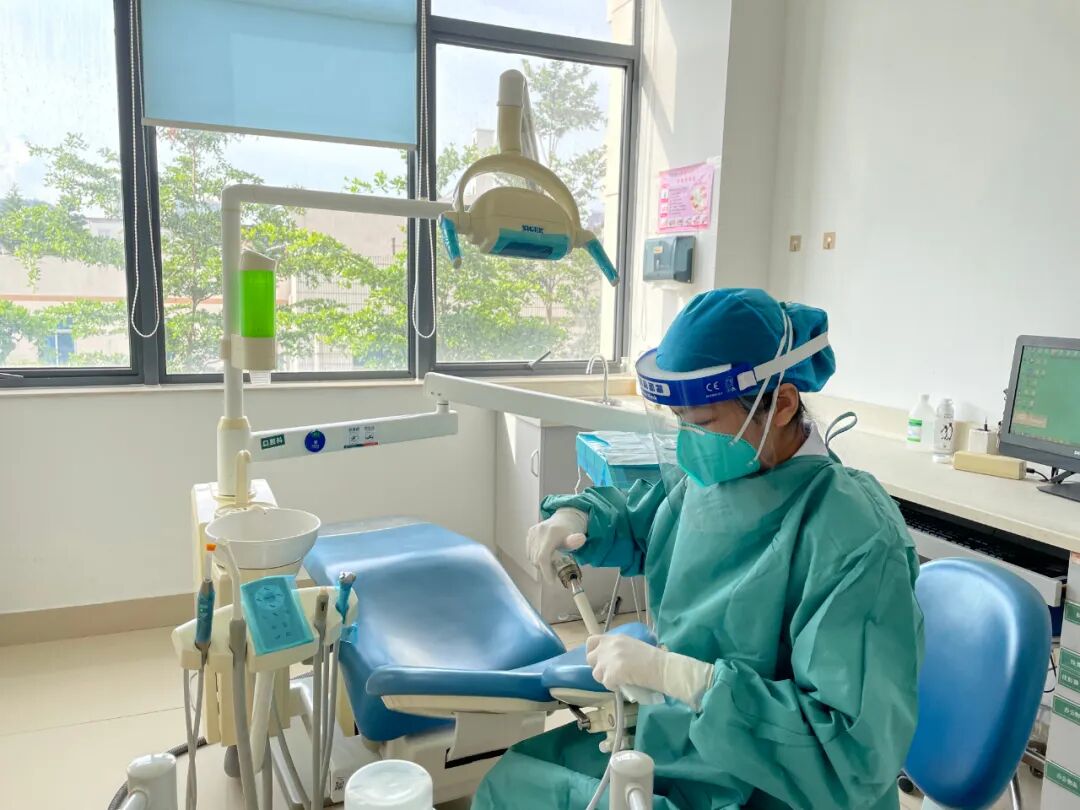ems洁牙尖怎么分口臭886~市海沧医院开设洁牙门诊_https://www.jmylbn.com_新闻资讯_第4张