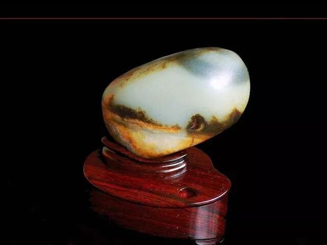 和田玉好吗：和田玉收藏与鉴赏一定要知道它的门路！