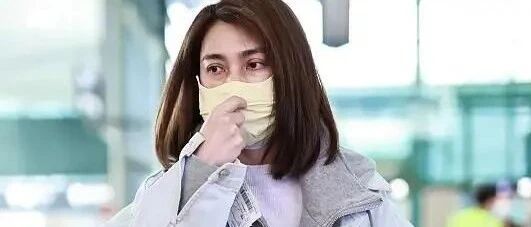 不打光不修图，这才是洪欣真实的素颜，黑眼圈重肤色不均有黄斑！