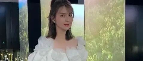 明星漂亮都是包装的，洪欣修了图是少女，但一放生图就是老阿姨！