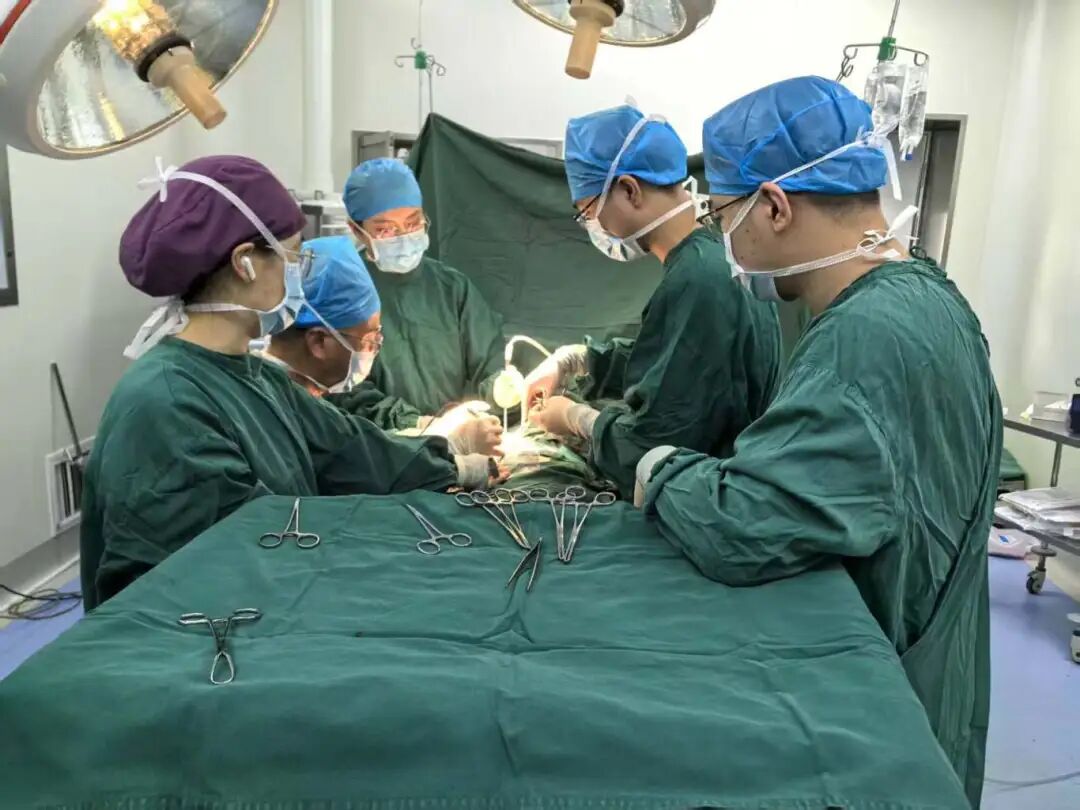 手術(shù)現(xiàn)場(chǎng)