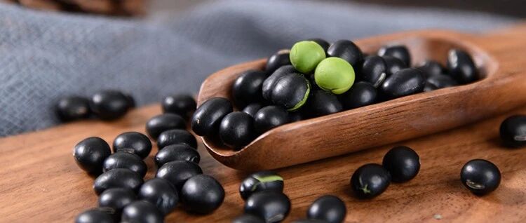 坚持吃黑豆到底有什么好处，真的能补肾吗？