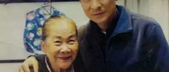 TVB“神级女配”罕见现身：演过爆剧无数，却捡了20年垃圾，背后故事令人意外……