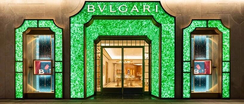 上海宝格丽用廉价啤酒瓶造出“翡翠屋”火到外网…隔壁卡地亚：我恨！