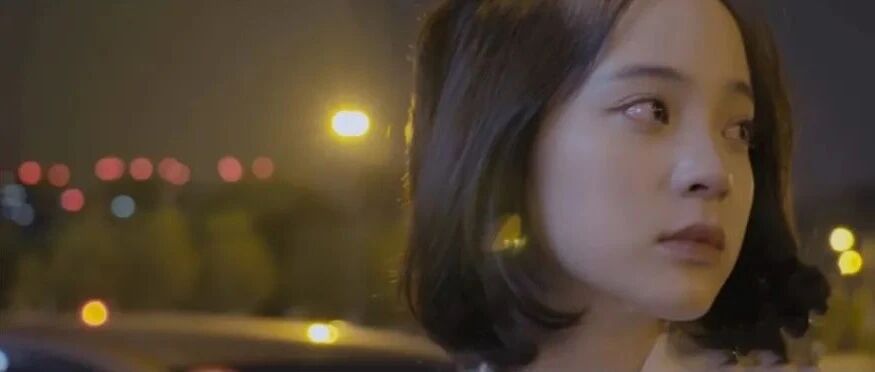 欧阳娜娜连办3场葬礼哭上热搜，9000w网友绷不住了：这样的告别我没想过……