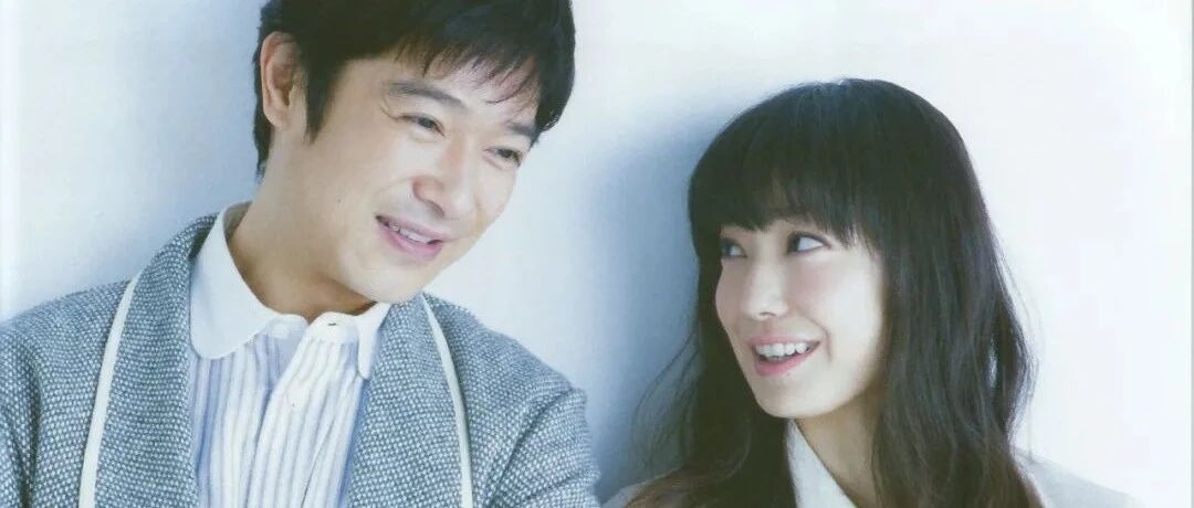 恋爱3个月就闪婚，时隔8年成“娱乐圈模范夫妻”：王力宏们，学着点吧！