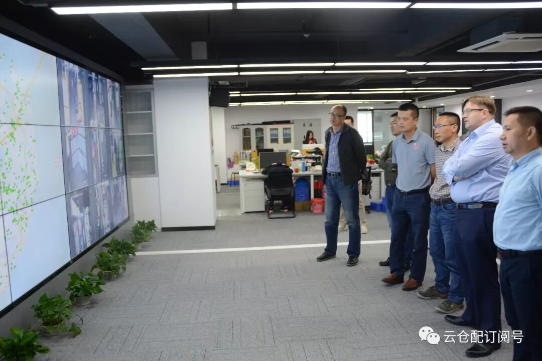 太古饮料集团物流总经理瑞杰森先生一行莅临云仓配总部参观指导