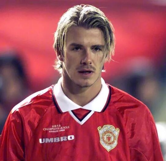 一睁眼欠着俱乐部1万5千米长跑的兢兢业业的运动员:英国小伙贝克汉姆