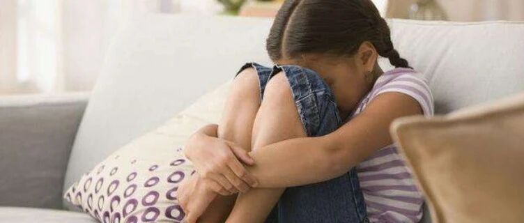 13岁女孩肚子一天天隆起，妈妈反复追问：是不是怀孕了？检查结果惊出冷汗…