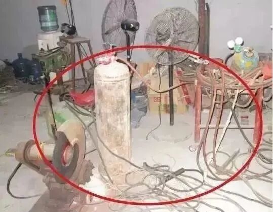 医用氧气瓶怎么关【关注】3人死亡！氧气瓶爆炸……_https://www.jmylbn.com_新闻资讯_第16张