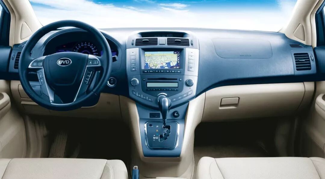 汽车内饰如何塑料感太强，看设计师如何解决的图6