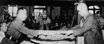 76年前，日本投降喜讯传来，国人怎样表达内心喜悦......