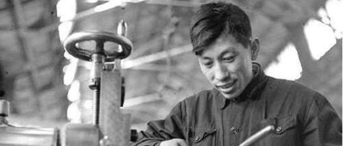 榜样的力量：新中国成立初期的榜样塑造