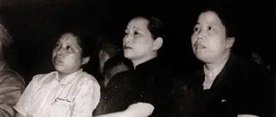 ［品读红色经典］宋庆龄《向中国共产党致敬》 与民革天津市委会直属卫生总支共读