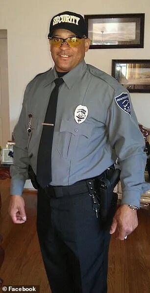 打砸抢烧演变为 仇警 非裔军人用炸弹伏击加州警察 美國海外電視網usocctn Com