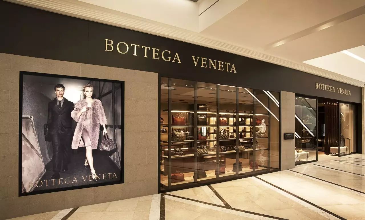 图为bottega veneta的一家门店