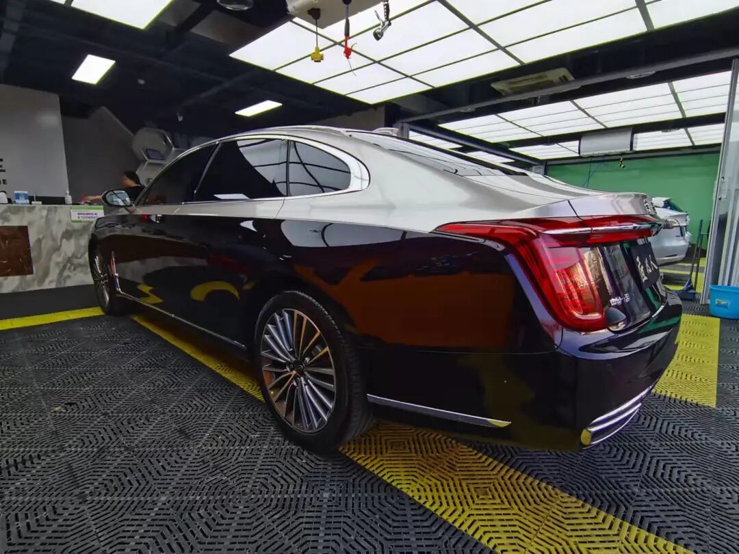 改色案例鉴赏气势如虹的红旗h9香槟金双拼色