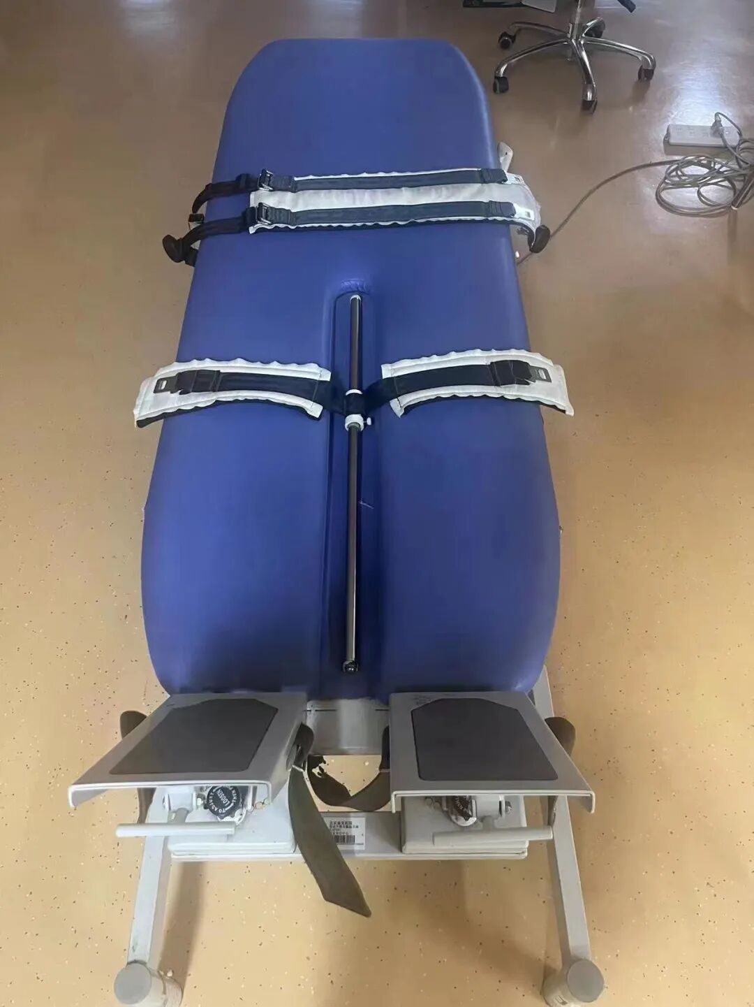 电动直立床怎么绑【康复科普】康复三宝之电动起立床_https://www.jmylbn.com_新闻资讯_第1张