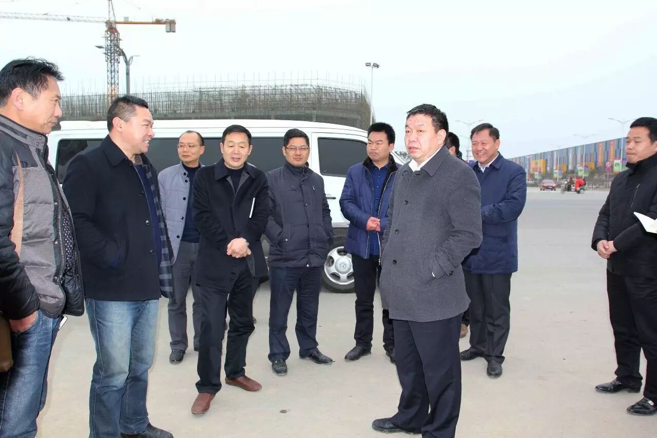 川汇区区委副书记区长李宗喜莅临周口华耀城现场办公