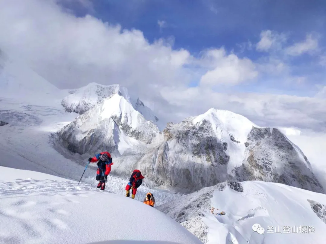  2020年雅拉香波卓奧友登山隊成功登頂并安全下撤(圖9)